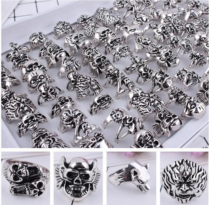 50pcs/Los Gothic Big Skull Ring Men Man Imitation Edelstahl Bohemian Punk Vintage Jewelry Religion Statement Ringe gemischte Stilgröße