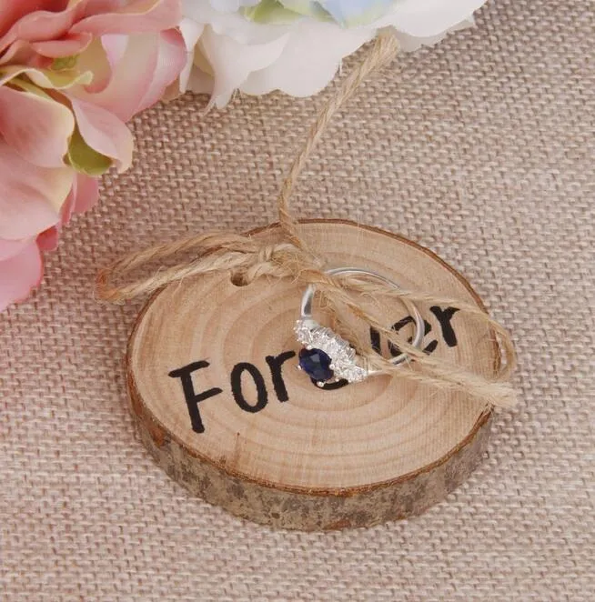 Poduszki pierścieniowe Pierścionek Święto Piecznik Rustykalny drewniany uchwyt na pierścionek Zapasy ślubne z Burlap Creative Retro Wedding Decoration WT8613206