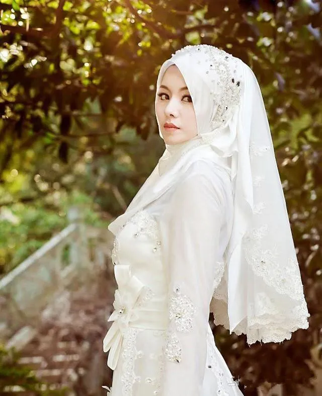 Abiti da sposa musulmani islamici arabi maniche lunghe collo alto abiti da sposa senza velo cerniera posteriore abiti da sposa su misura in rilievo a-line