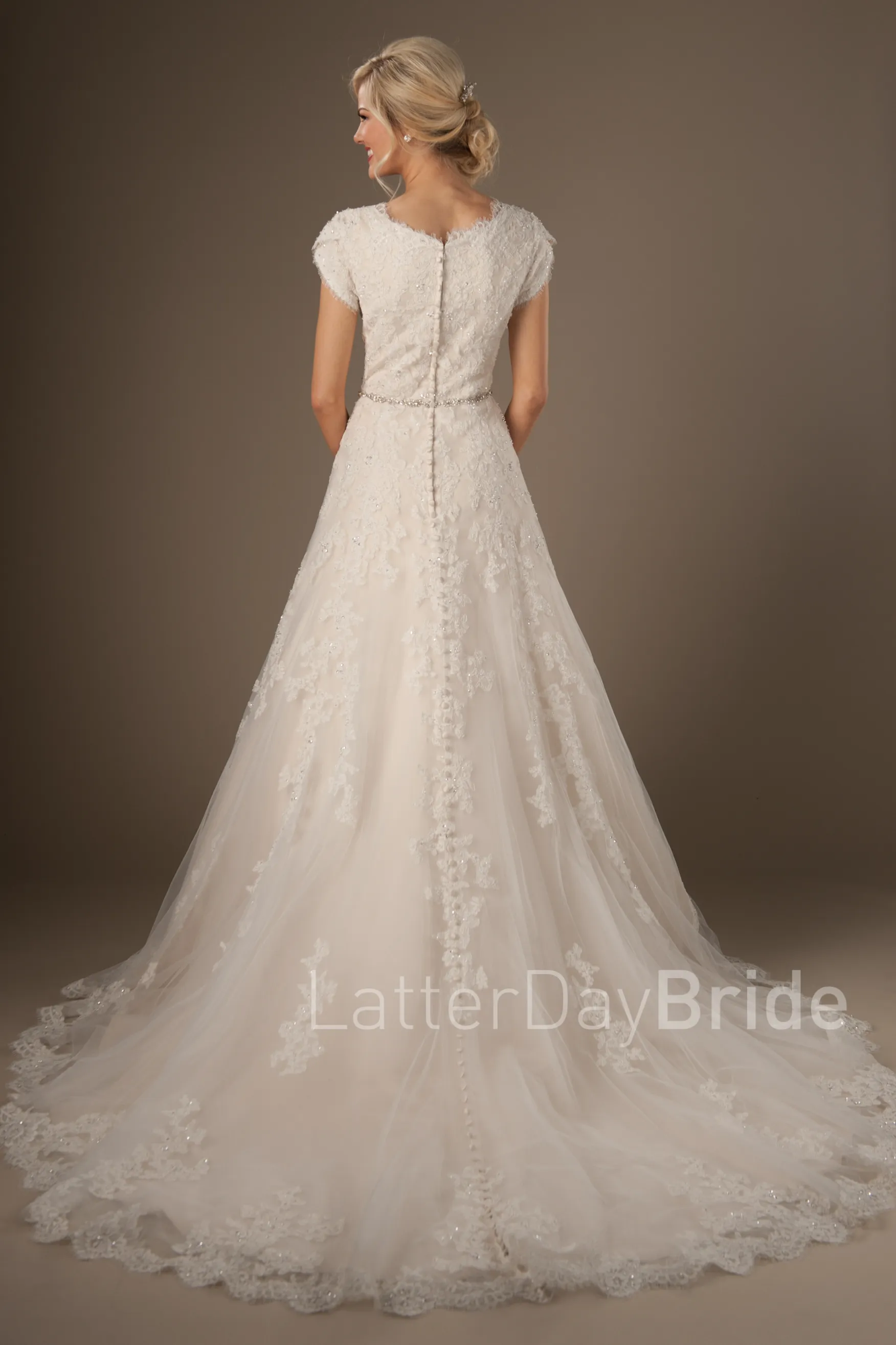 Cap Sleeve Wedding Gowns, Elegant Western Style Bridal Dress with Champagne  Lining, Beaded Lace Appliques, and Button Back Closure - Perfect for  Country Wedding Dresses from Dhgate A-Line Wedding Dresses
