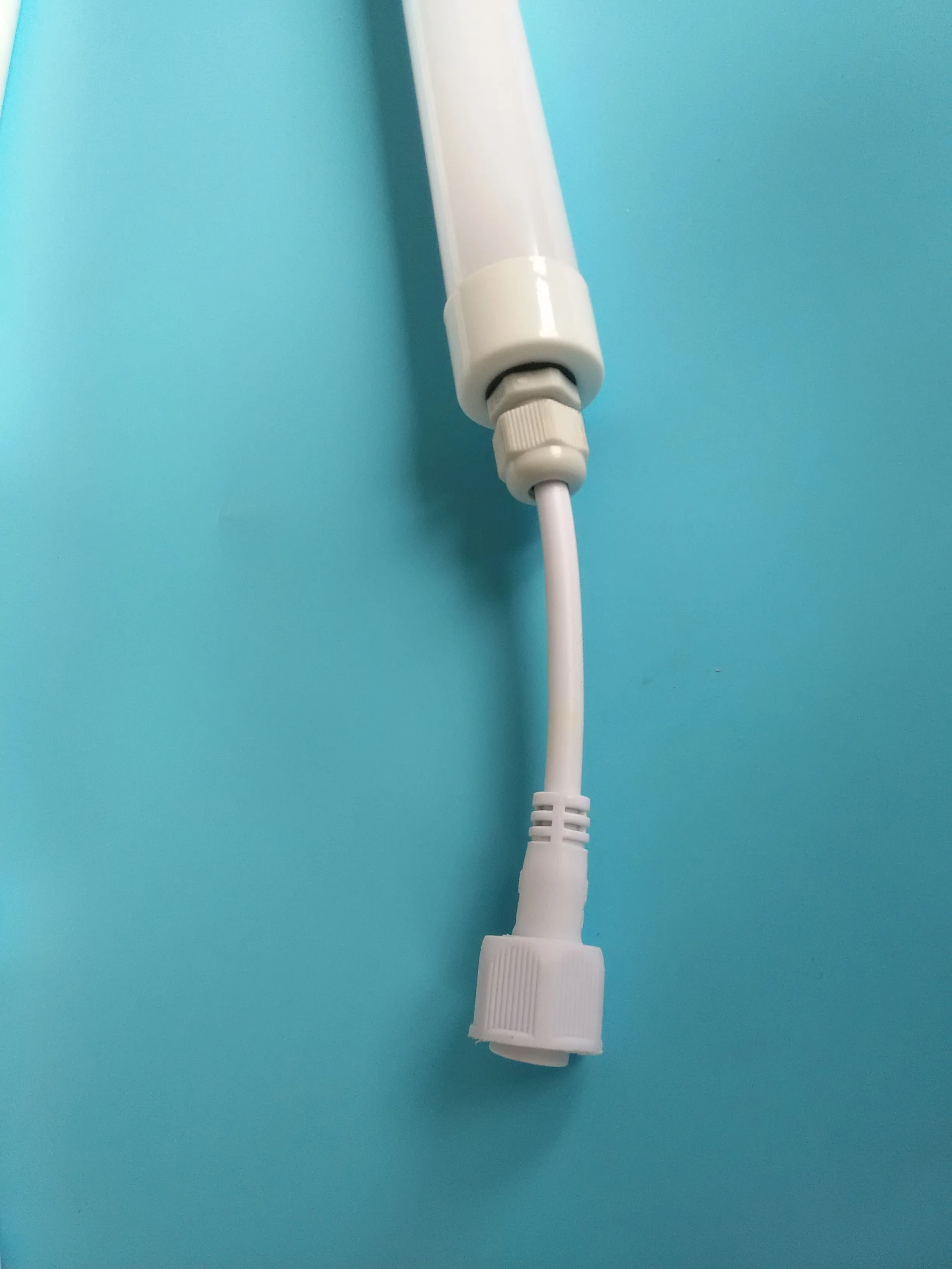 2ft 9W Waterproof T8 LED Tube Light Fixture SMD2835,Replace of 25W Fluorescent Tube , 3000k,4000k,6000k color avaliable