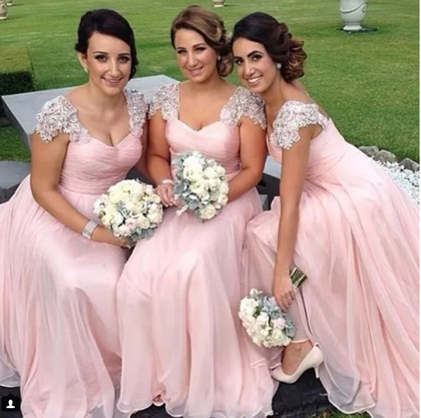 2017 Light Pink Elegant Long Bridesmaid Dresses Scoop Neckline With Lace Applique Sleeves Evening Dresses Back Zipper Custom Made Prom Gowns