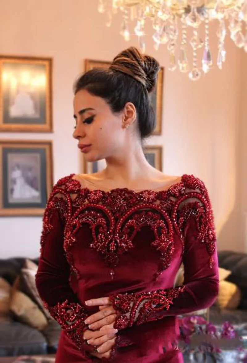 Arabski islamski Abaya w Dubaju Muzułmańskie Prom Dresses Scoop Neck Dark Red Velvet Koronki Kryształowe Koraliki Z Długim Rękawem Mermaid Party Prom Suknie