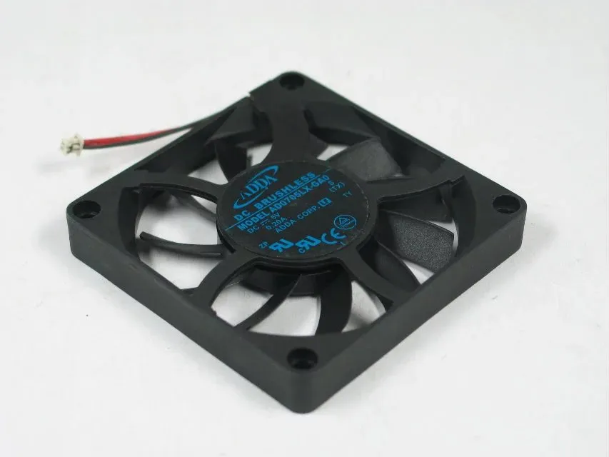 ADDA AD0705LX-GA0 DC 5V 0.20A 2-wire 2-pin connector 70x70x10mm Server Square Cooling Fan