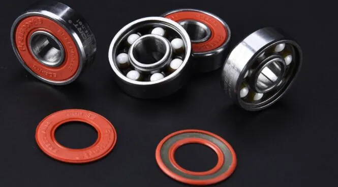 FREESPORT 608RS Gute Roller Skates Keramikkugel Inline Skate Bearings Drift Plate Großhandel