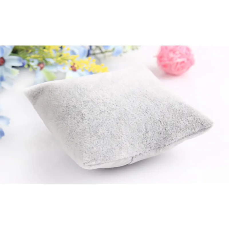 Fashion Velvet Little Pillow Display For Earrings Necklace Jewelry Chain Pendants Necklace Bangle Display Case