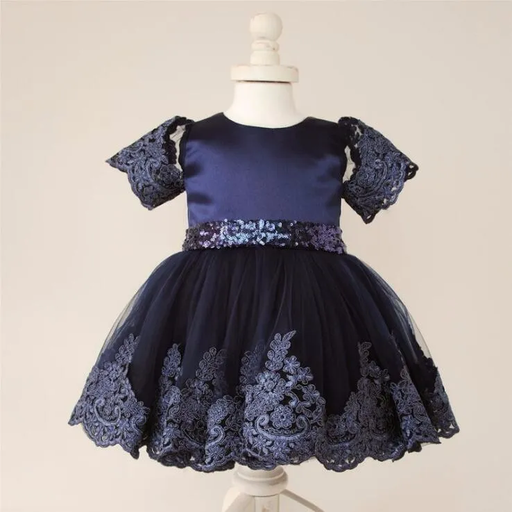 Paillettes Tulle Robes De Fille De Fleur Avec Des Appliques De Dentelle Pas Cher Bébé Fille Robe De Soirée De Mariage Belle Robe De Tenue D'anniversaire Robe De Première Communion