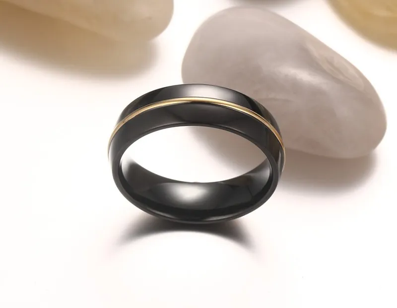 Mens preto banda de casamento anel de jóias 6mm 18k canal banhado a ouro com arco topo e acabamento polido bordas R-195