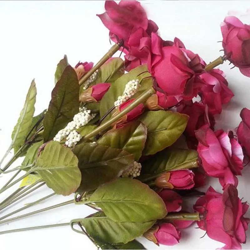 ローズブーケ配置ブーケ単一のローズパーティーシルク花クラフトデコレーション花の装飾のためのウェディングレッドフラワーブーケ