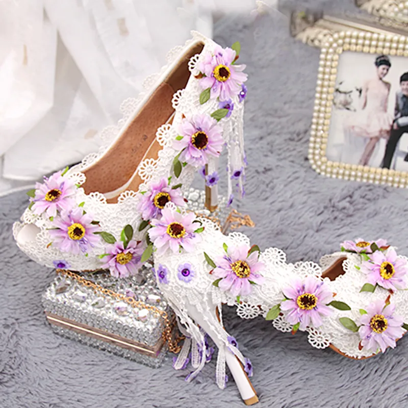 Witte kant bloem hoge hak trouwschoenen mode mooie vrouwen partij prom schoenen peep toe zomer nachtclub pompen met kwastje