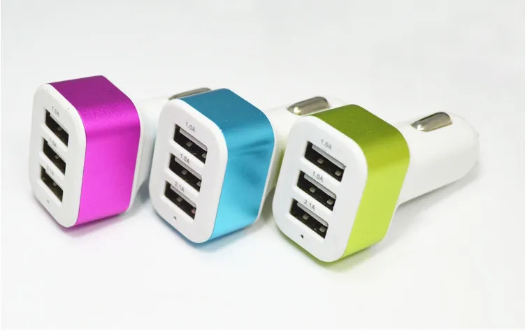 / Universal 4.1a 12v 3 USB-port Travel Car Charger Adapter för iPhone 5 S 6 7 Samsung S4 S5 Not 4 Smart mobiltelefon