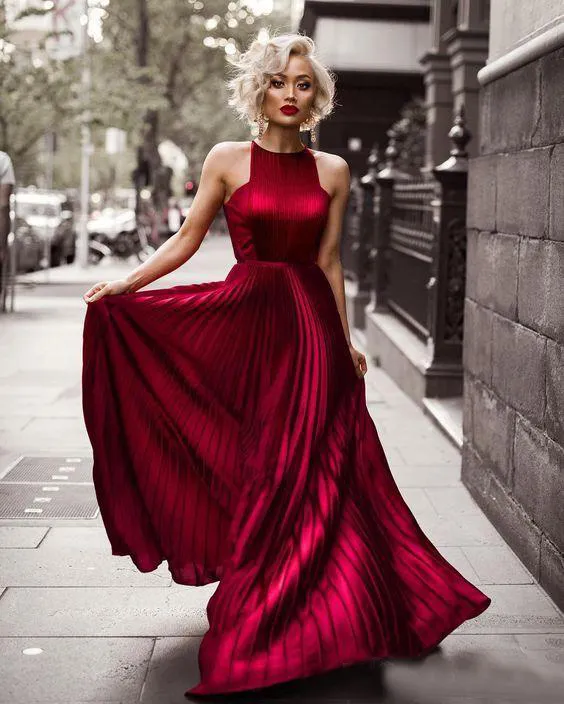 Moda 2017 Nuovo Raso Elastico Rosso Scuro Come Pieghe Di Seta Abiti Da Ballo A Line Abiti Lunghi Da Cerimonia Con Scollo Allamericana Economici Custom Made EN1163 Da 115 97 DHgate