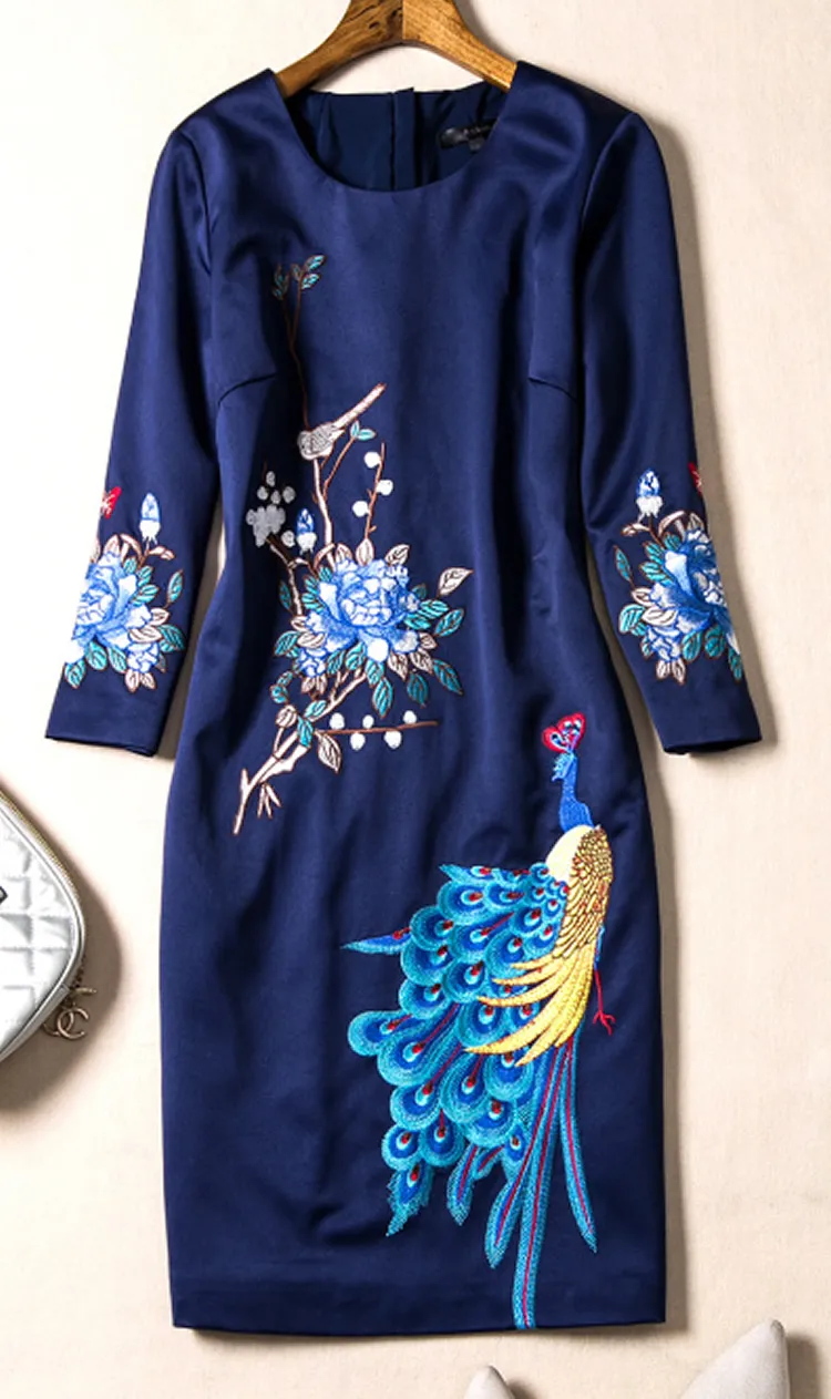 Vintage Phoenix Embroidery Women Sheath Dress Round Neck 3/4 Sleeve Dresses 114A6121