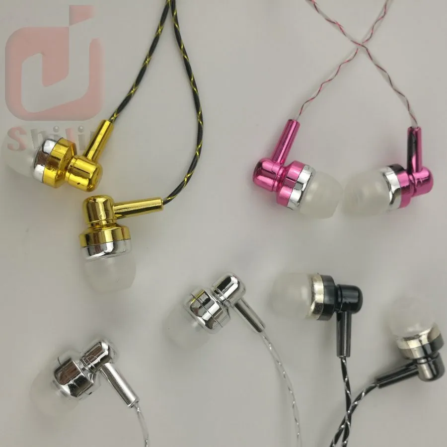 Cheap Earphone Headset Stereo Music Earphones Headsets with microphone for iPhone articles displayed on sidewalk floor 1000ps