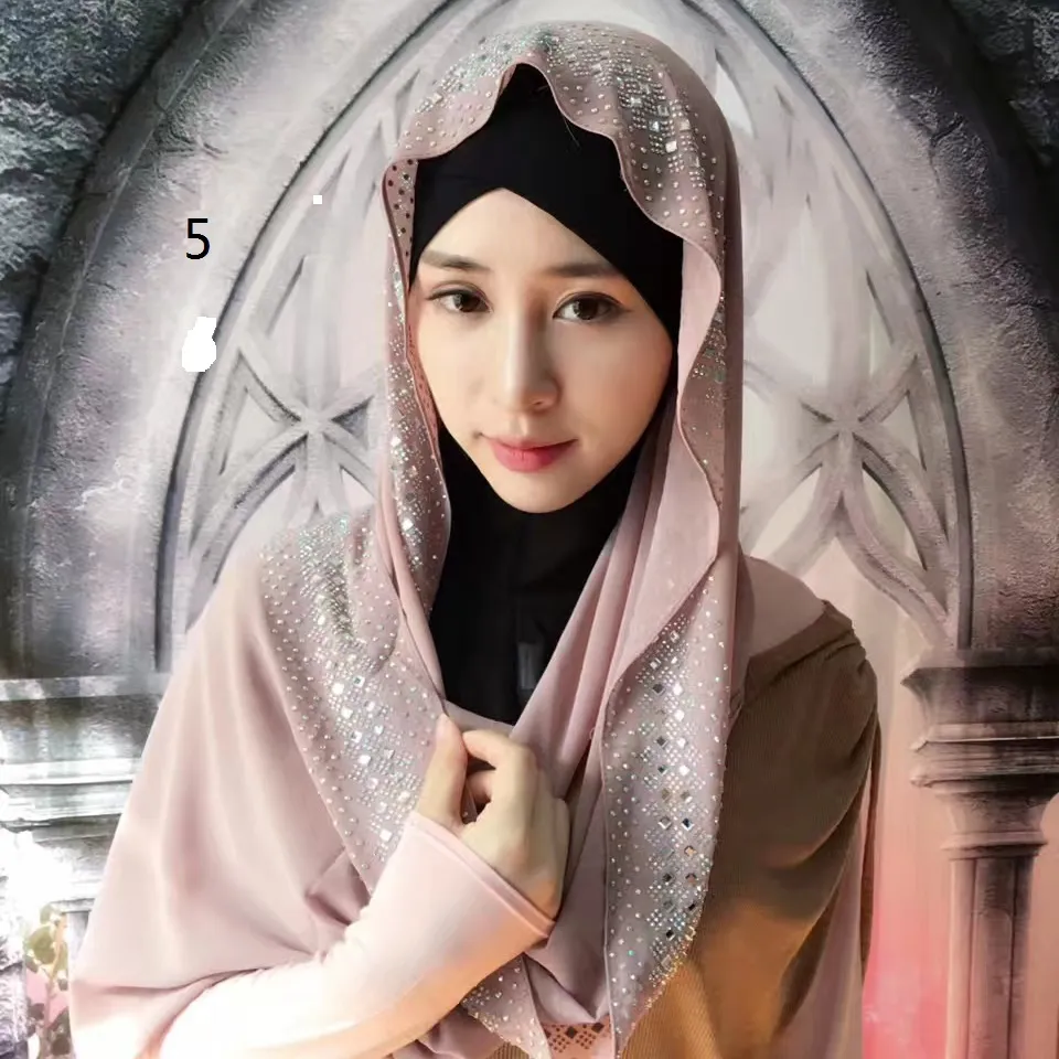 ! Hijab musulmano donna Sciarpa quadrata Turbante Hijab Coprispalle Satinato avvolge Moda Sciarpe Bandana islamico Nero Taglia grande 77