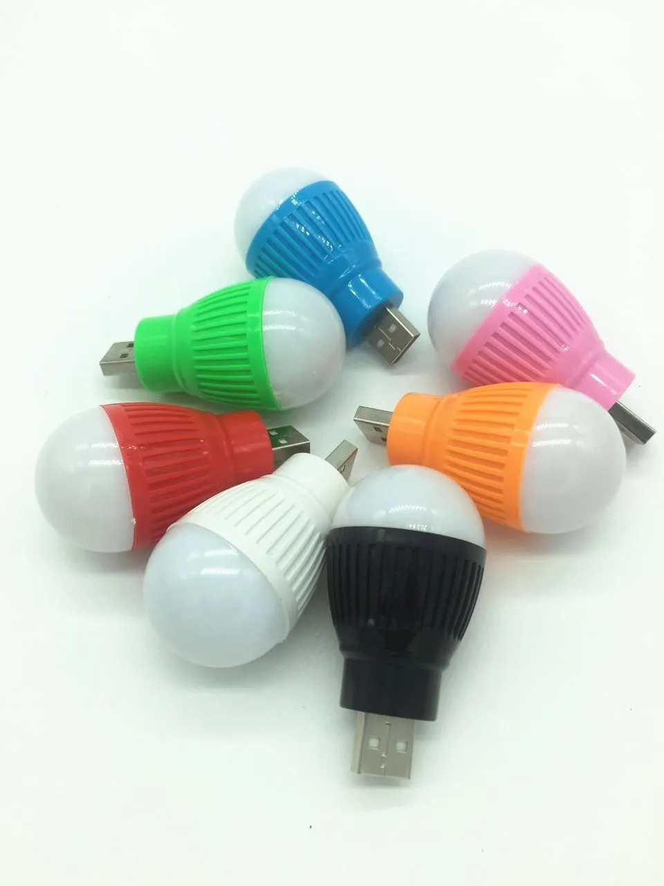 USB-Glühbirnen, neue tragbare Nachtboxen, Outdoor-Camping, mobile Stromversorgung für Computer, LED-Notbeleuchtungs-Gadgets
