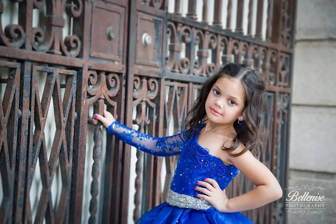 One Shoulder Beads Little Girls Pageant Dresses Royal Blue Long Sleeve Ball Gown Kids Formal Wear 2019 Lace Wedding Flower Girls Dress