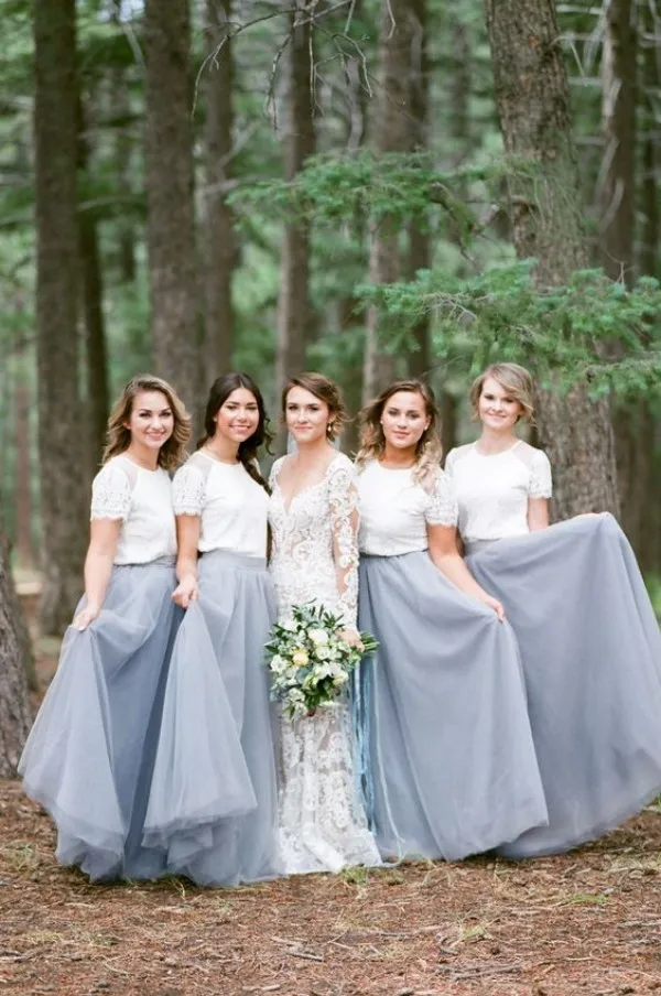 Vintage Country Two Piece Bridesmaid Dresses Lace Short Sleeves Top Jewel Neck Soft Tulle Silver Grey Skirt Floor Length Wedding Guest Gown