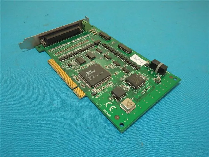 Advantech PCI-1750 Rev.a1 32道路絶縁デジタルボード100％テスト済み作業、使用、Warranの良い状態