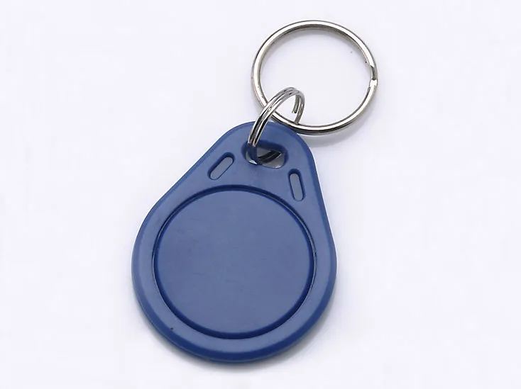 Ceny fabryczne Wysokiej jakości Karta EM4100 125 kHz 100 sztuk / partia ISO11785 ABS ID RFID ID Custom Plastic Key Tag