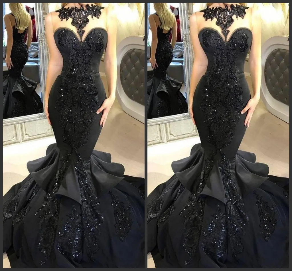 2020 Nouveau long Superbe robes de soirée noire perlée Appliqued Cascading volantée sirène train Backless partie formelle de bal Robes 2018