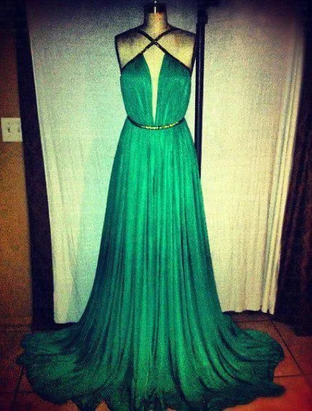 2019 Emerald Green Colour Prom Dress Sexy Halter Neck Chiffon Long Evening Party Gown Plus Size vestidos de festa