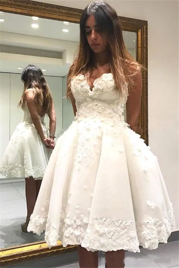 Sweetheart Applique Lace A-Line Beach Wedding mini Wedding dress - Knee Length, Low Back, Plus Size