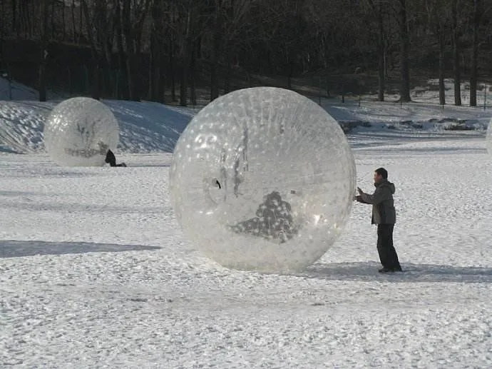 新しいゾーリング膨脹可能なローラーボールPVC Zorbボールアウトドアスポーツ人間のハムスターボール2 * 1.4m 2.5 * 1.7m 3 * 2m無料船