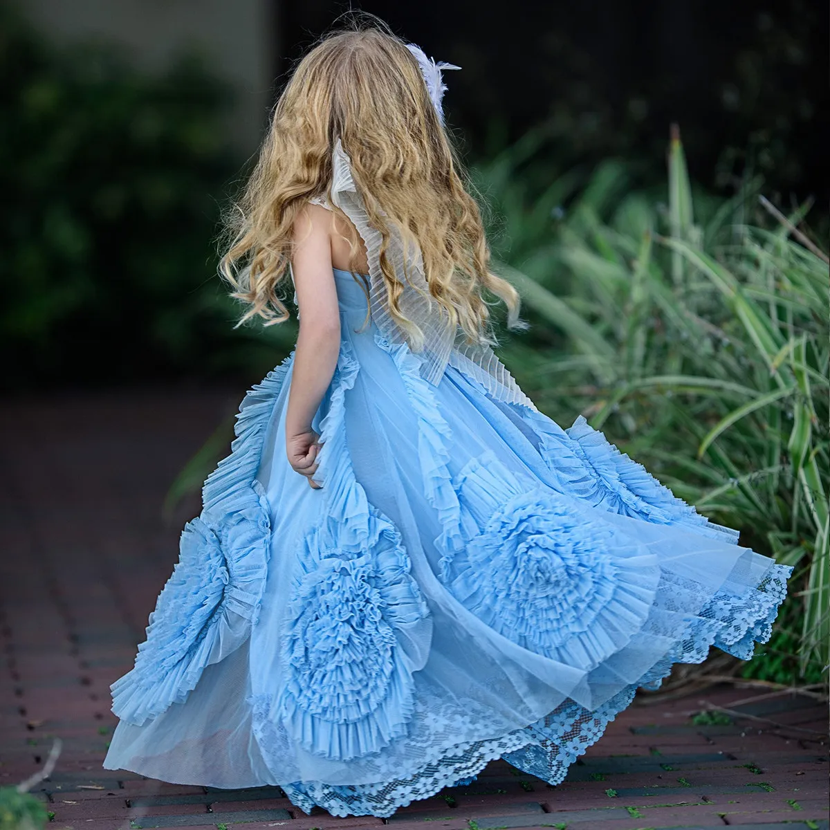 Vintage Light Blue Flower Girls Dress with Gathered Twirl Design Square Neck Lace Pageant Dress For Girls 2017 Lovely Baby Birthday Dresses