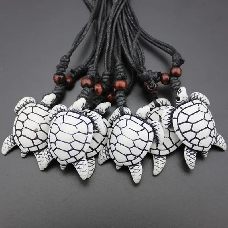 Partihandel 12st Cool Imitation Yak Bone Carving Hawaiian Surfing Sea Turtles Pendant Wood Beads Cord Halsband Lucky Gift