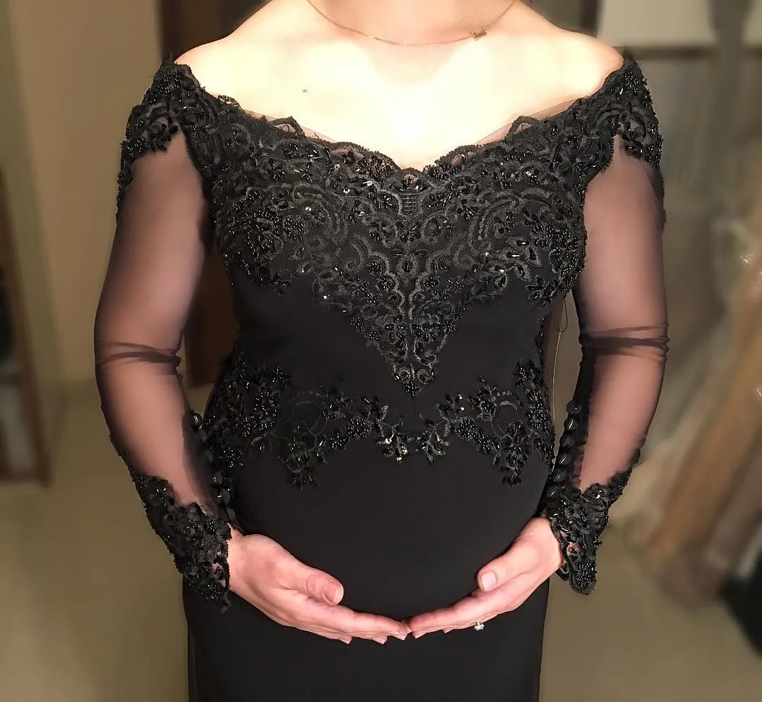 Plus la taille robes de soirée noires avec illusion manches longues en dentelle 2019 sirène hors épaule tribunal train enceinte robes de soirée formelles