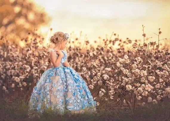 Light Blue Flower Girl Dresses Halter Neck 3D Aplikacje Kwiatowe Zroszony Tulle Suknie Balowe Korant Dress Custom Made Girls Fisrt Communion Dress