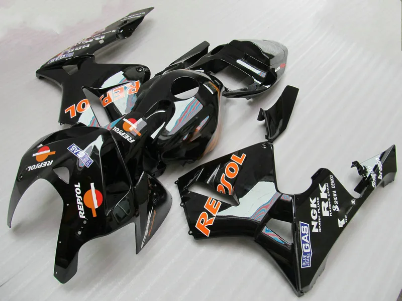 Injektionsformad plastmakare för Honda CBR600RR 05 06 Glänsande svarta Fairings Set CBR600RR 2005 2006 OT10