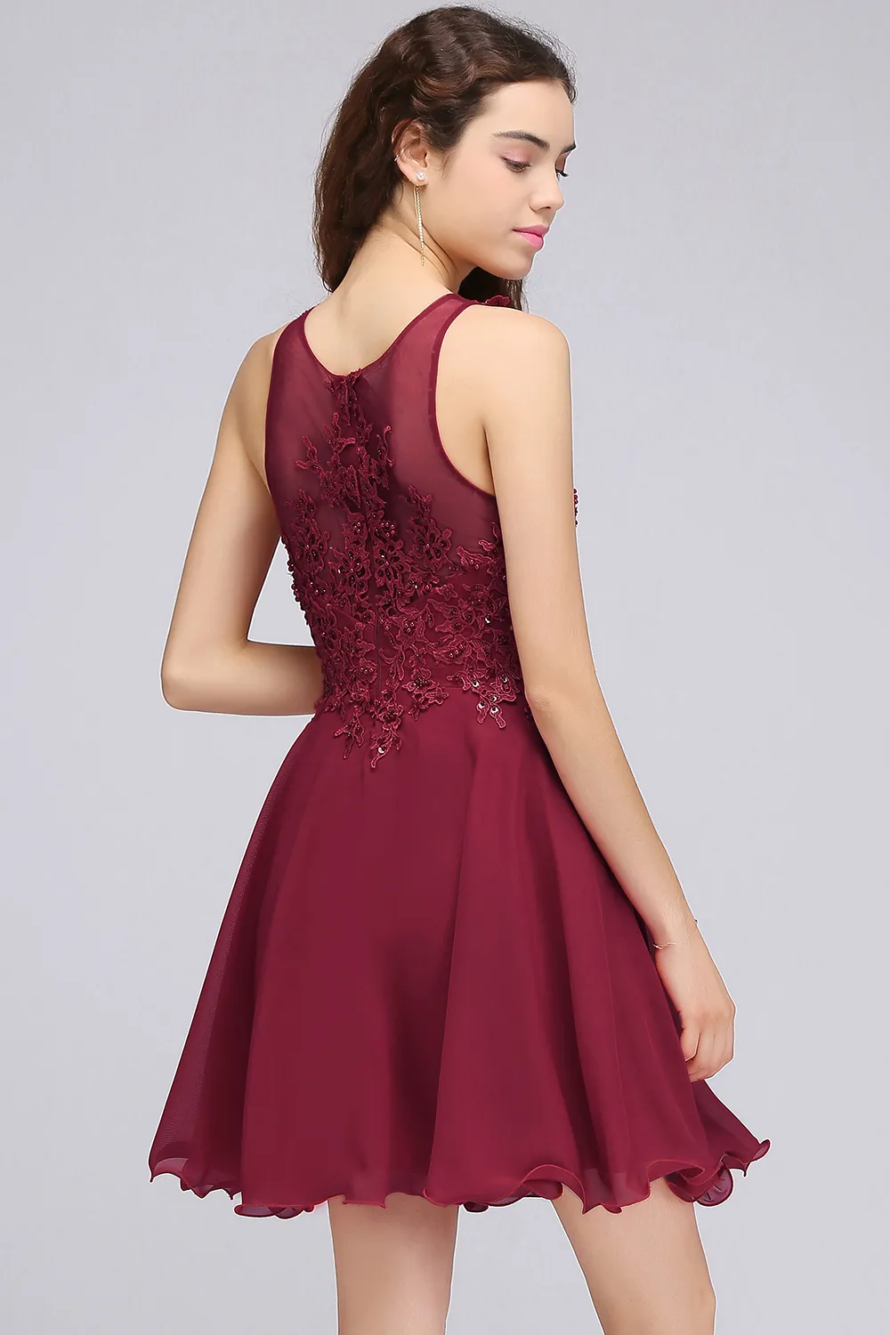 Wine Red Lace Beaded A Line Homecoming Dresses Short Chiffon Cocktail Party Dresses For Young Girls Jewel Neck Cheap Homecoming Gowns CPS707