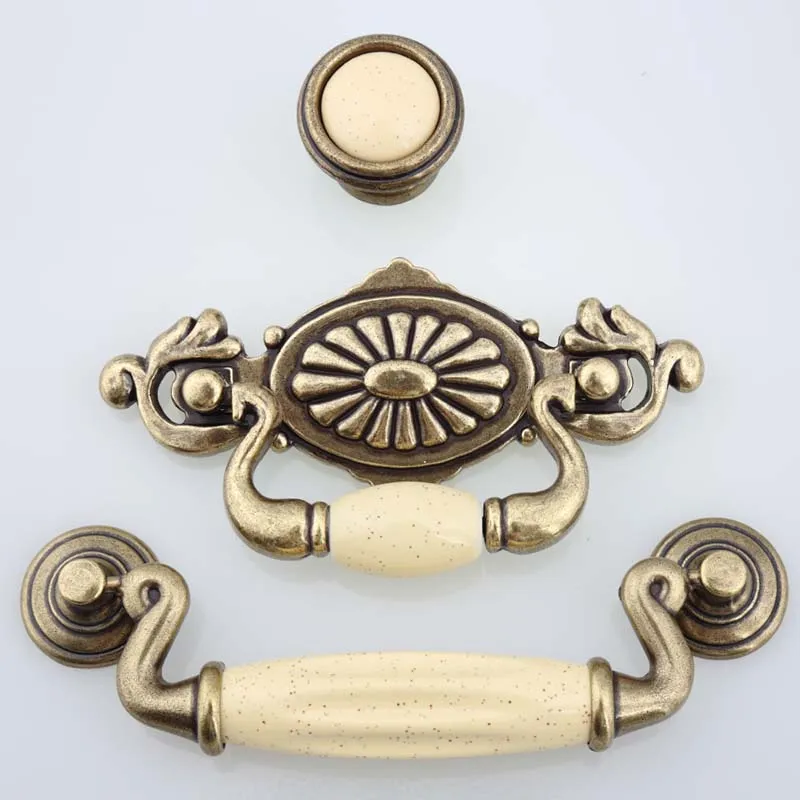 115mm 57mm Vintage Style Ceramic Handle Drop Rings Möbler Handtag Cream Porcelain Drawer Cabinet Knob Bronze Dresser 45Q5335665