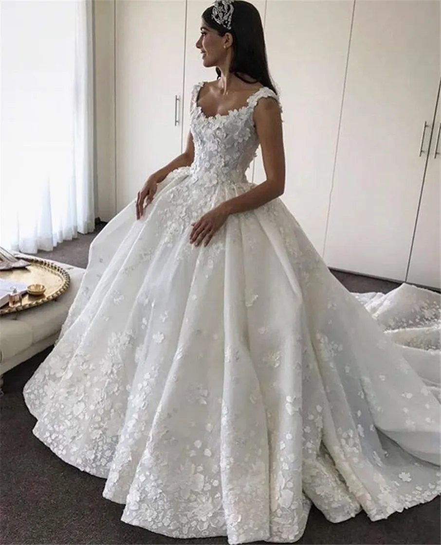 2021 Romantic Princess Sparkly Ballgown Wedding Dress With Lace