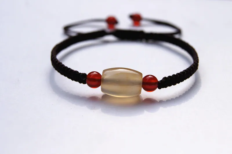 Chestnut drum/peace "+ white agate beads + 4 agate beads bracelet
