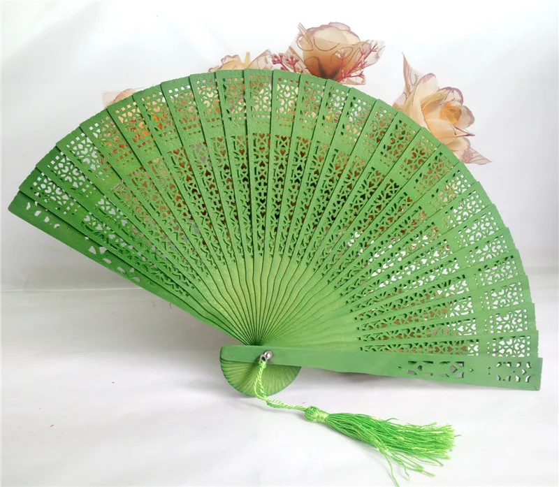Chinese stijl bruiloft gunsten cadeau fans sandelhout vouwen knipsel hout hand ambachtelijke fan + DHL gratis verzending