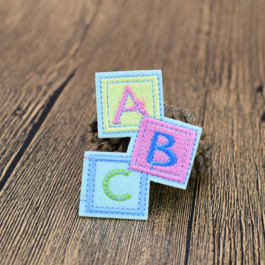 Square ABC Patches for Clothing Bags Iron on Transfer Applique Patch for Kids Clothes DIY Sew on Embroidery Badge233S