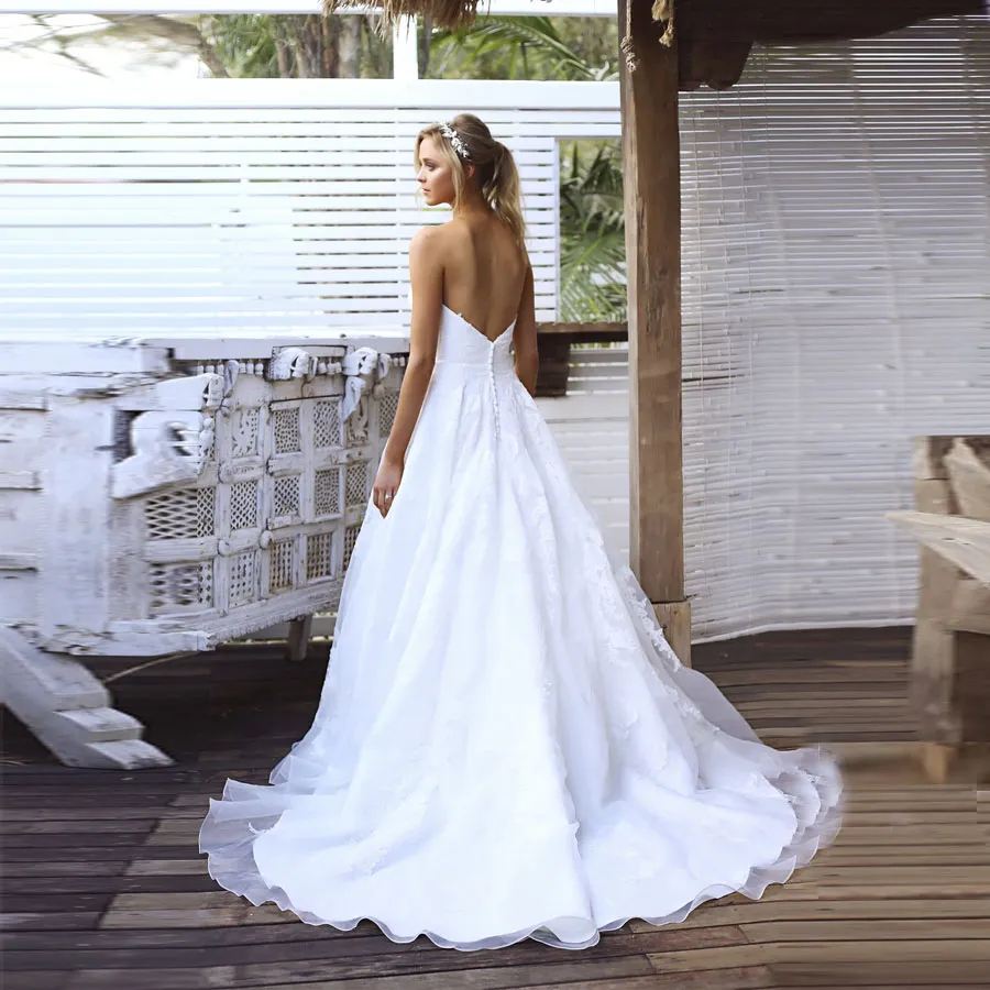 Billiga vita enkla bröllopsklänningar A-Line Appliques Sweetheart Open Back Gowns for Bridal Long Vestios de Novia Sexy