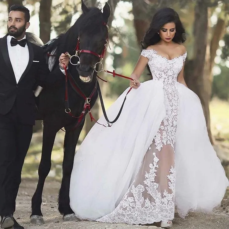 Affascinante 2017 al largo della spalla tulle gonna staccabile pizzo abiti da sposa trasparenti sexy abiti da sposa gonfi su misura Cina EN8176