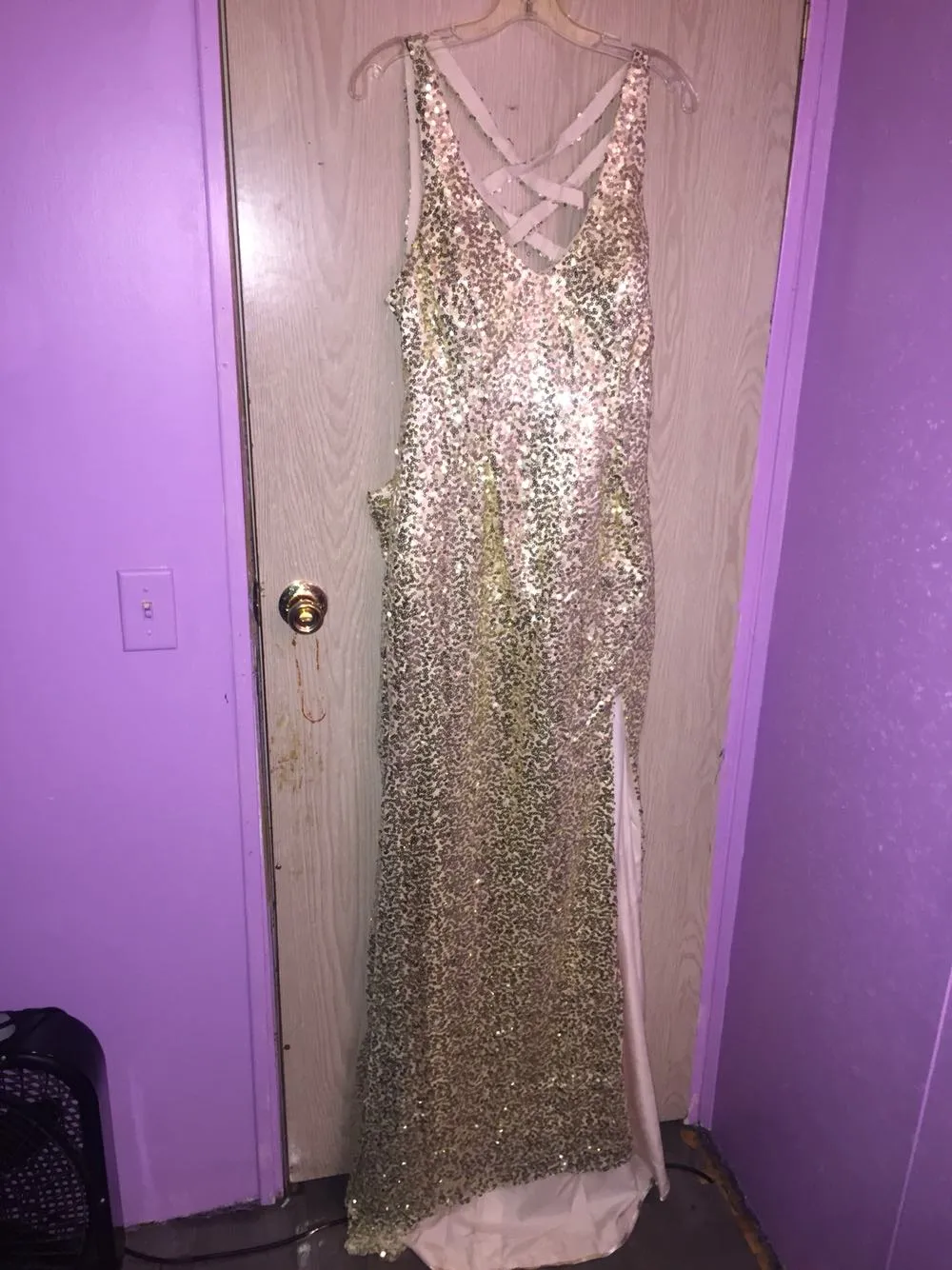 Sexy Gold Cekiny Arabskie Prom Party Dresses V Neck High Slit Syrenka Backless Plus Rozmiar Tanie African Evening Wear Suknie Prawdziwe zdjęcie