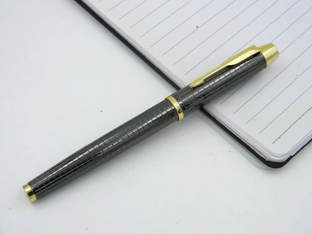 Business Parker IM Gun black Ornamentation With new golden piece Roller ball Pen