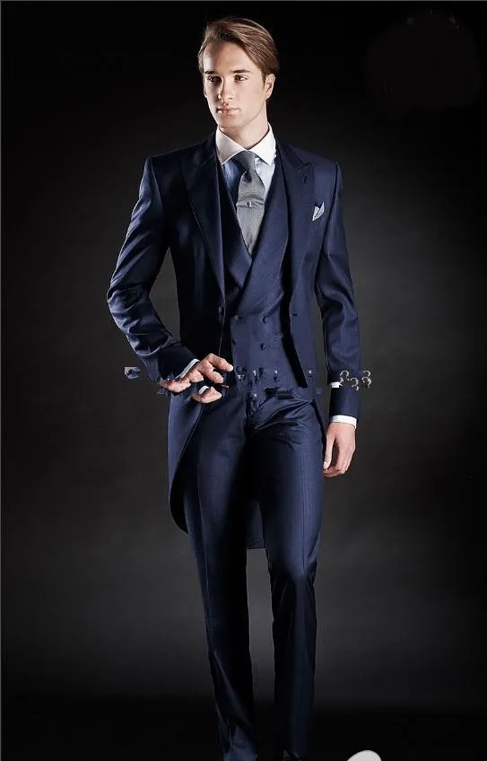 Costume Homme Slim Fit Matelas Groom Tuxedos Lapel Bleu Marine Costume de garçon d'honneur / Meilleur mariage / costume de bal d'étudiants (veste + pantalon + cravate + gilet) J994