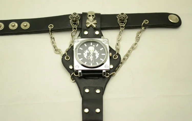 Attractive Stylish Black Punk Rock Chain Skull Watches Women Men Bracelet Cuff Gothic Wrist Watches Fashion 4104536