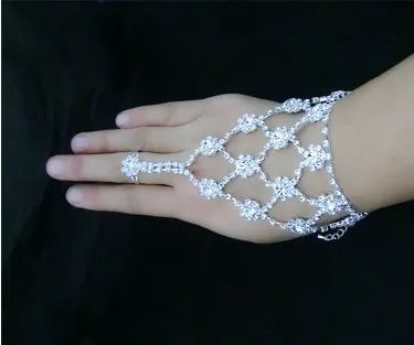 Prachtige Bridal Finger Ring Armbanden Rhinestone Hand Harness Bangle Slave Ketting Armbanden Bruiloft