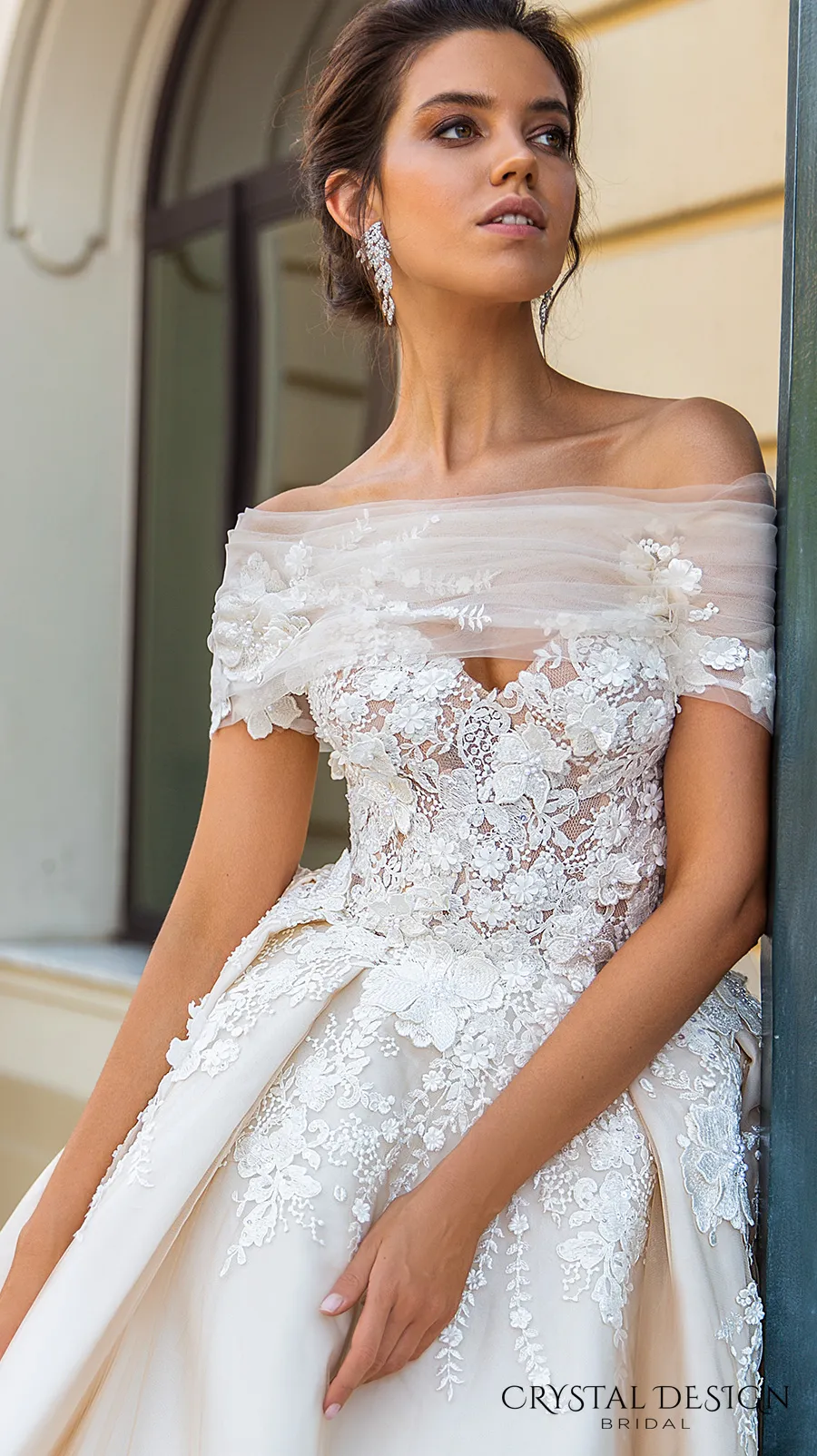 2018 superbes robes de mariée chamapgne légères avec boléro détachable chérie pleine broderie cathédrale train robes de mariée sur mesure