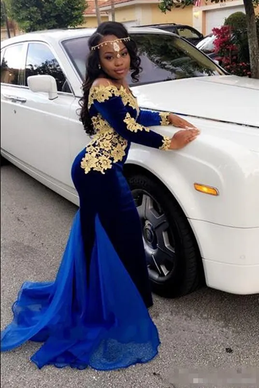 2019 New South Africa Long Sleeves Prom Dresses Elegant Boat Neckline Floor Length Mermaid Royal Blue Velvet Evening Gowns with Gold Lace