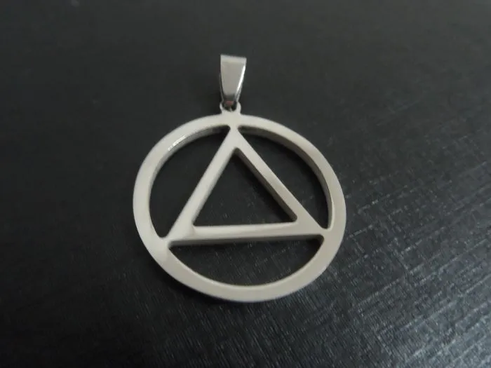 5 pièces en vrac tout en acier inoxydable 30mm rond mode triangle pendentif breloques argent bon poli sans chaîne pour hommes je188S