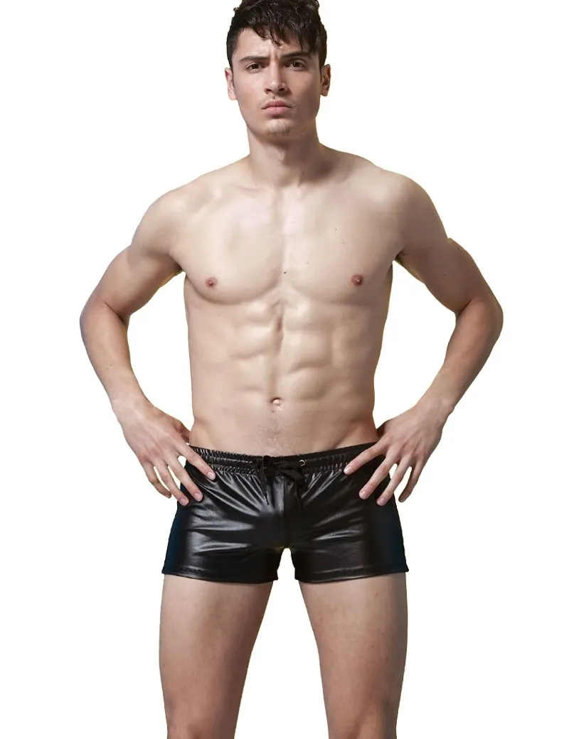 Svart / Röd / Blå Sexig Män Casual Shorts Tight Faux Läder Shorts Boxer Drawstring Baddräkt WetLook Sommar Night Clubwear